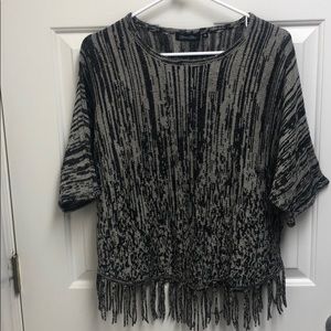 Short sleeve sweater